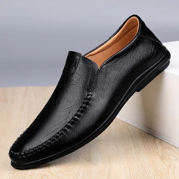 Moccasins Moški čevlji zdrsne na Visoka Kakovost modnih Loafers prostem Pravega Usnja Čevlji Moški Stanovanj Lahki Vožnje Čevlji moški